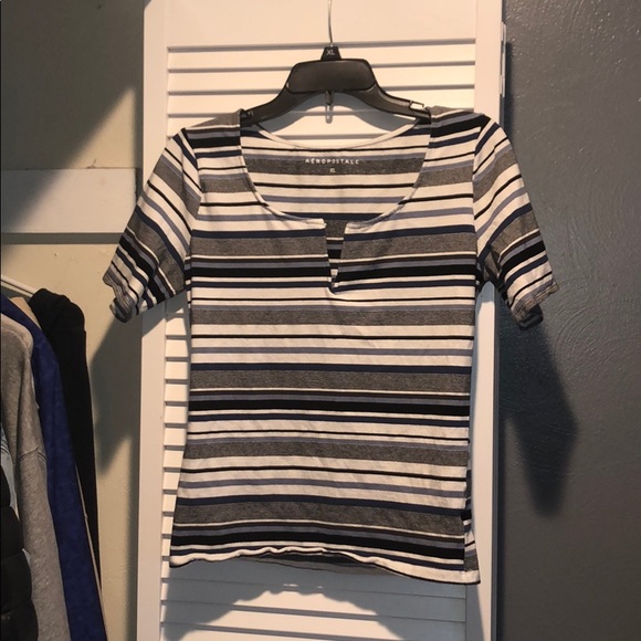 Aeropostale top only worn once - Picture 1 of 3